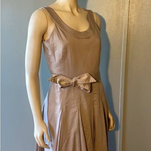 Calvin Klein dress, size 8 - Picture 4 of 9